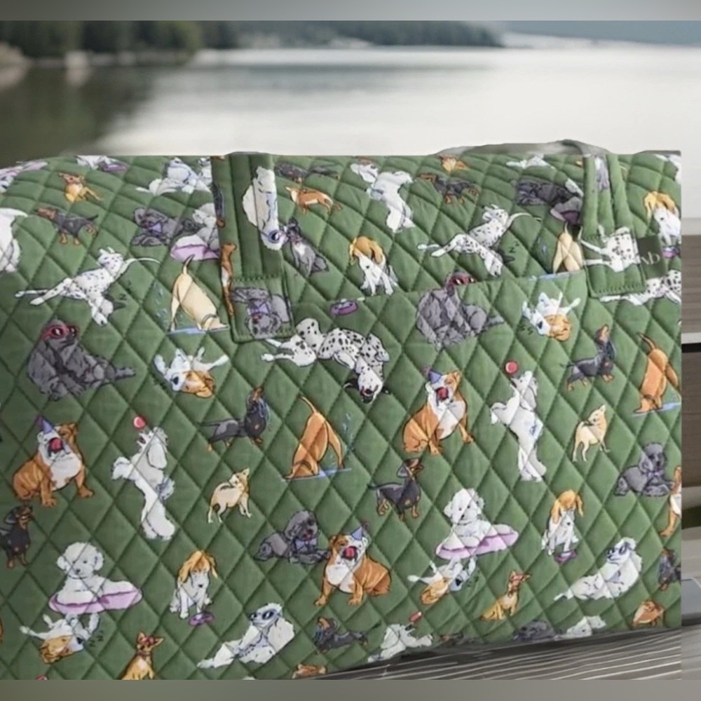 Vera Bradley Dog Park Large Traveler Duffel Bag NWT - Picture 7 of 7